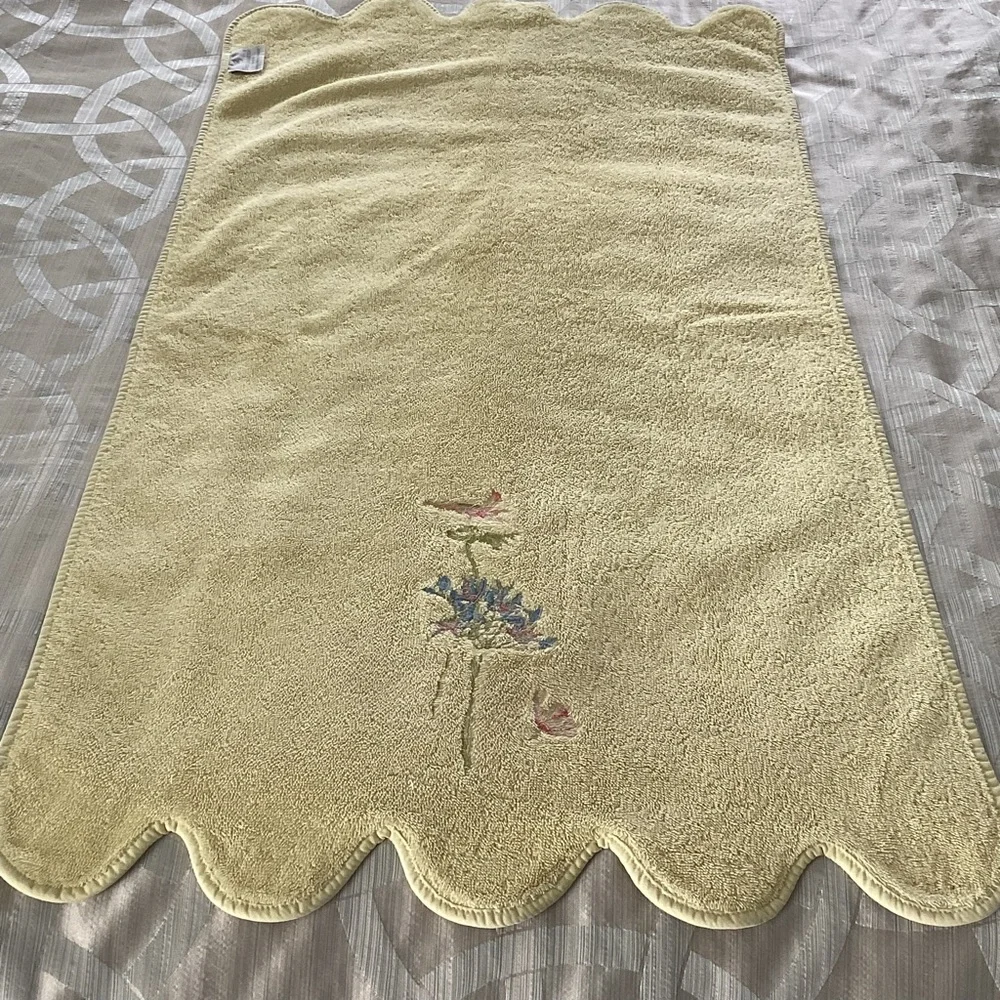 Yvette Delorme Paris Floral Embroidered Towels with Scalloped Edges Set of Two